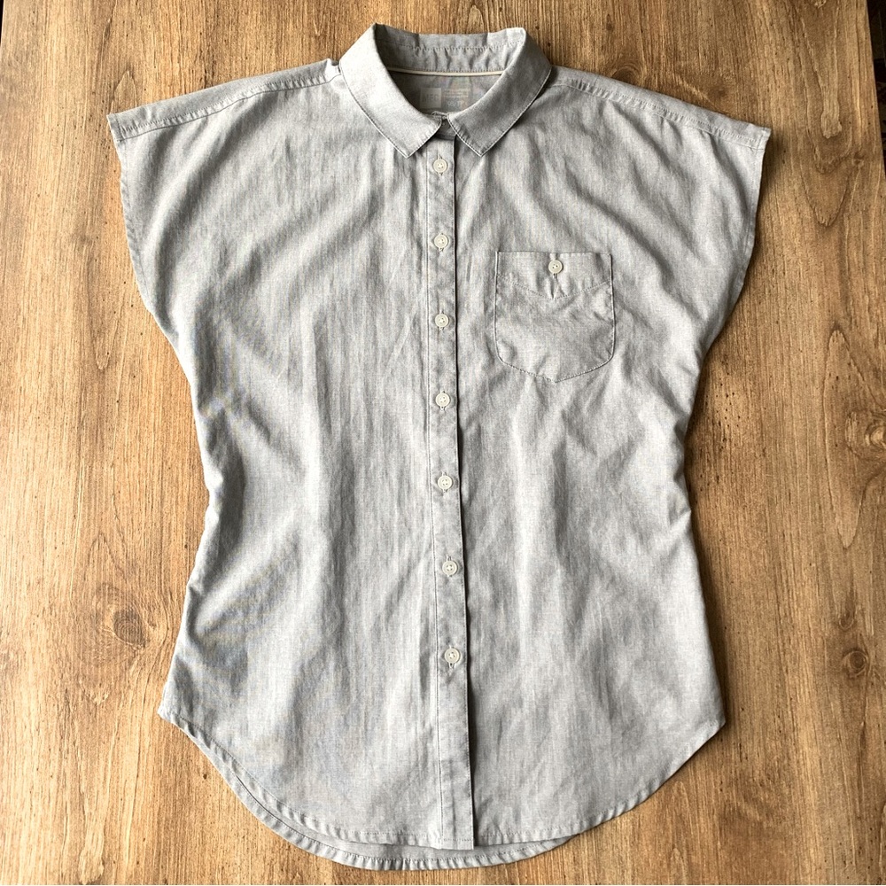 Mountain Equipment MEC Button Down Shirt Womens XS Blouse